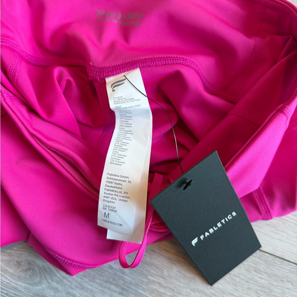 FABLETICS Anywhere Motion365+ HW RUN 4” biker shorts women’s size medium - Picture 5 of 6